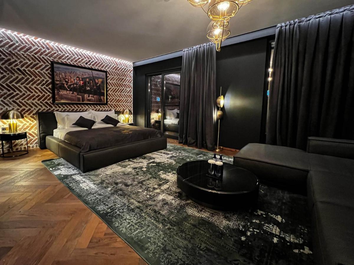 Mandarin Club House Hotel Батуми Екстериор снимка