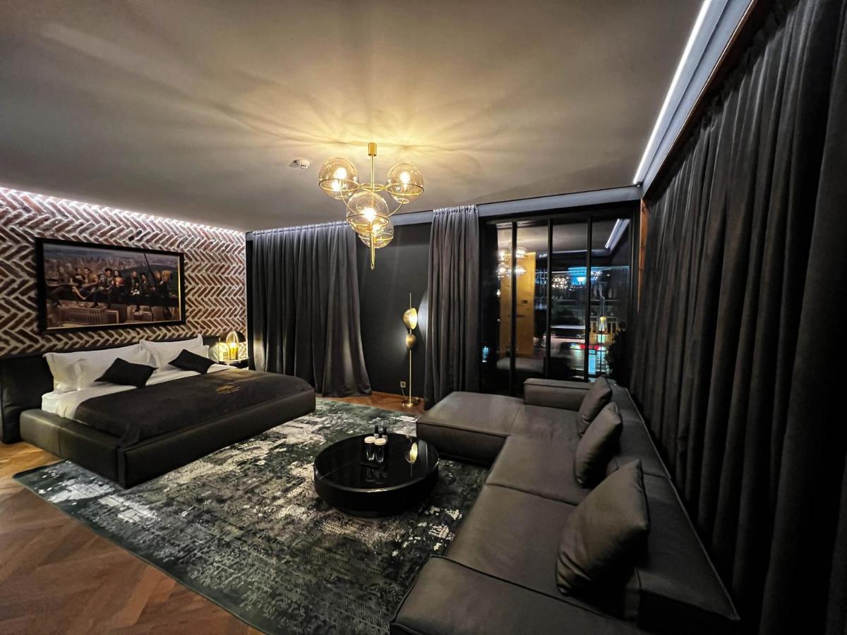 Mandarin Club House Hotel Батуми Екстериор снимка