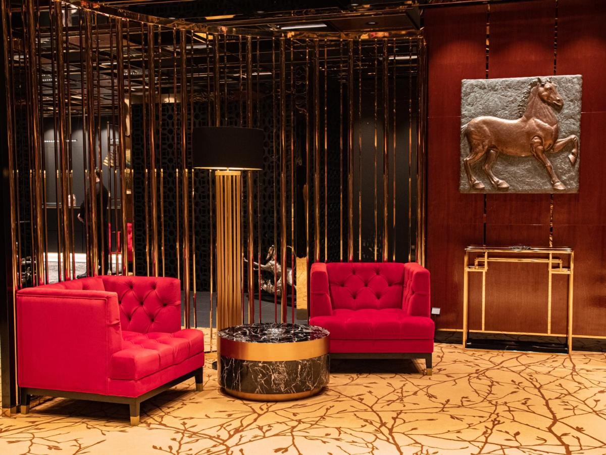 Mandarin Club House Hotel Батуми Екстериор снимка