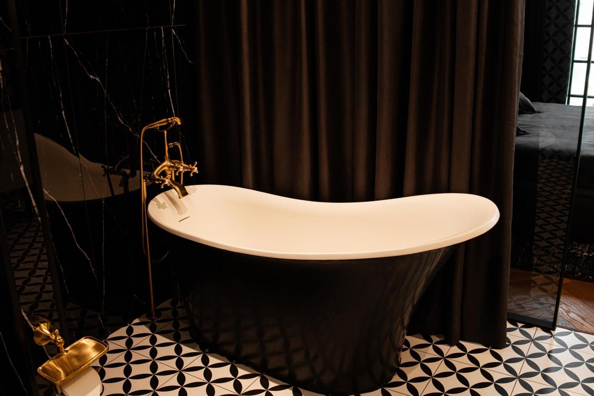 Mandarin Club House Hotel Батуми Екстериор снимка