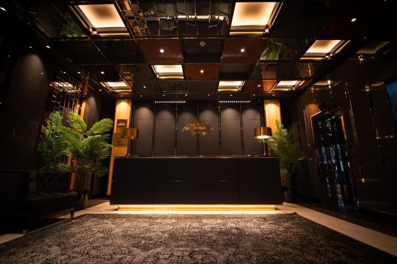 Mandarin Club House Hotel Батуми Екстериор снимка