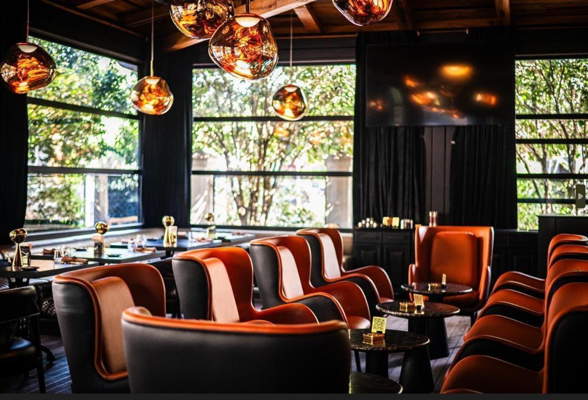 Mandarin Club House Hotel Батуми Екстериор снимка